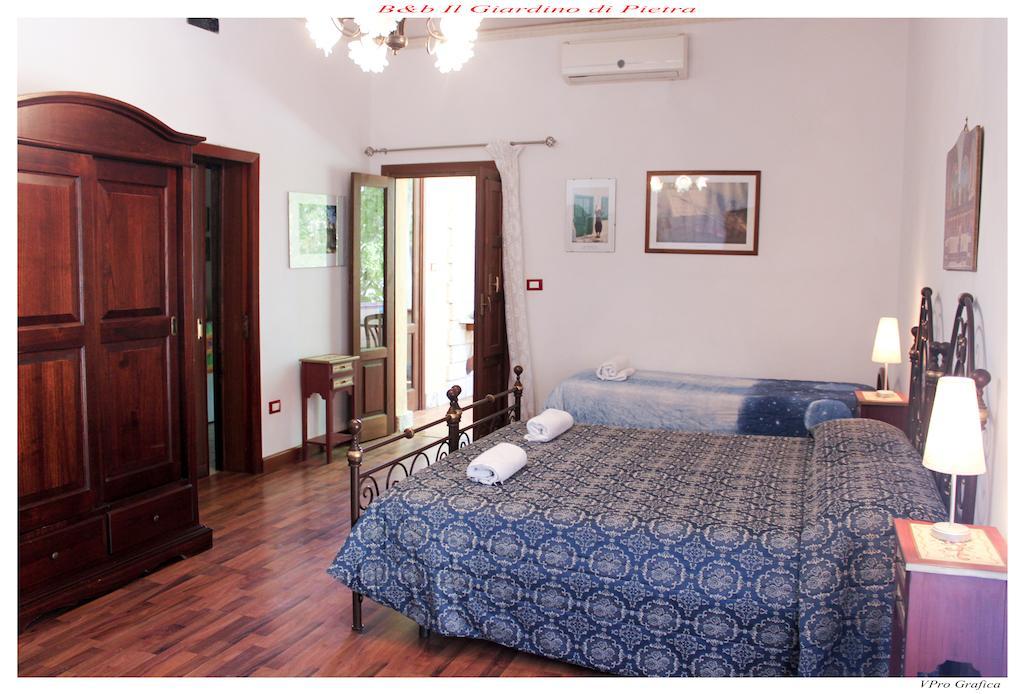 Il Giardino Di Pietra Bed & Breakfast โนโต ห้อง รูปภาพ