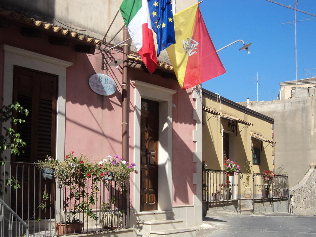 Il Giardino Di Pietra Bed & Breakfast โนโต ภายนอก รูปภาพ